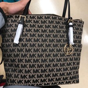 Women’s Michael Kors designer purse